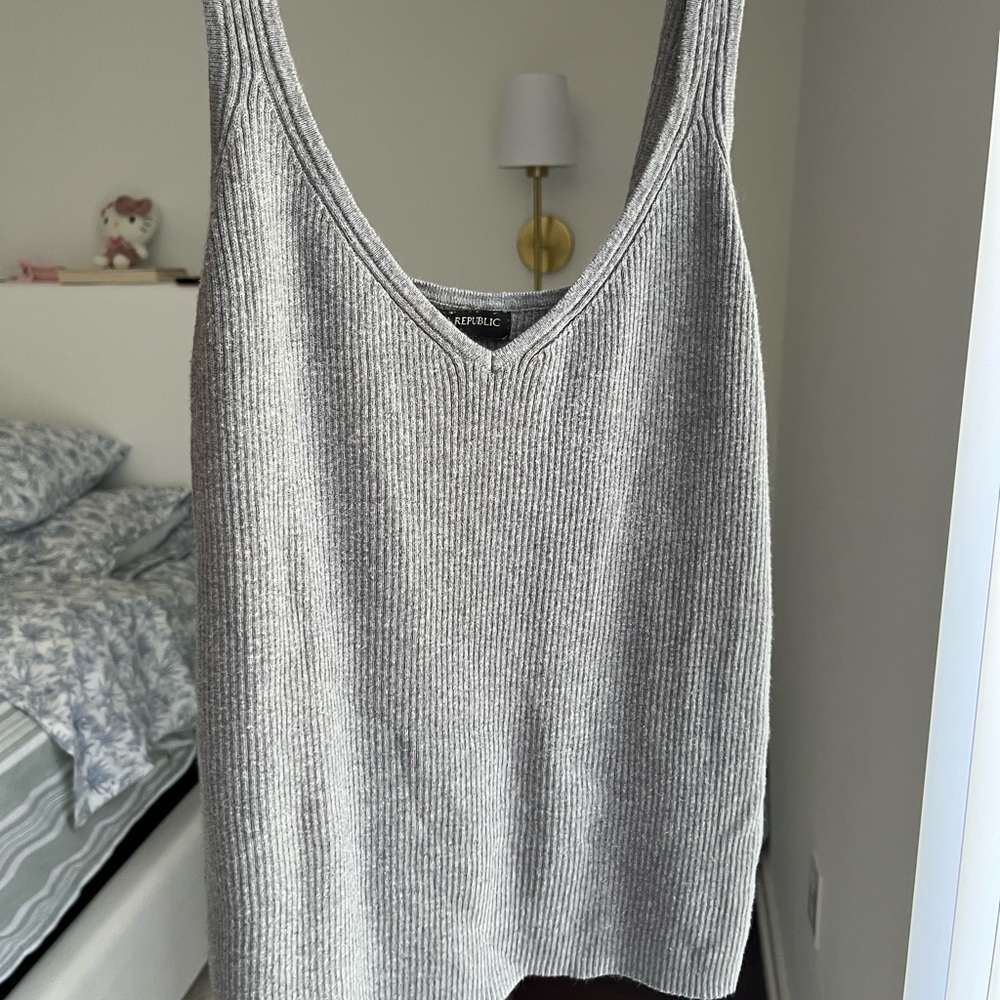 Banana Republic Gray Ribbed Tank Top
